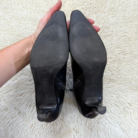 Vintage black leather pointed toe ankle boots - Size 9 - Picture 6 of 7